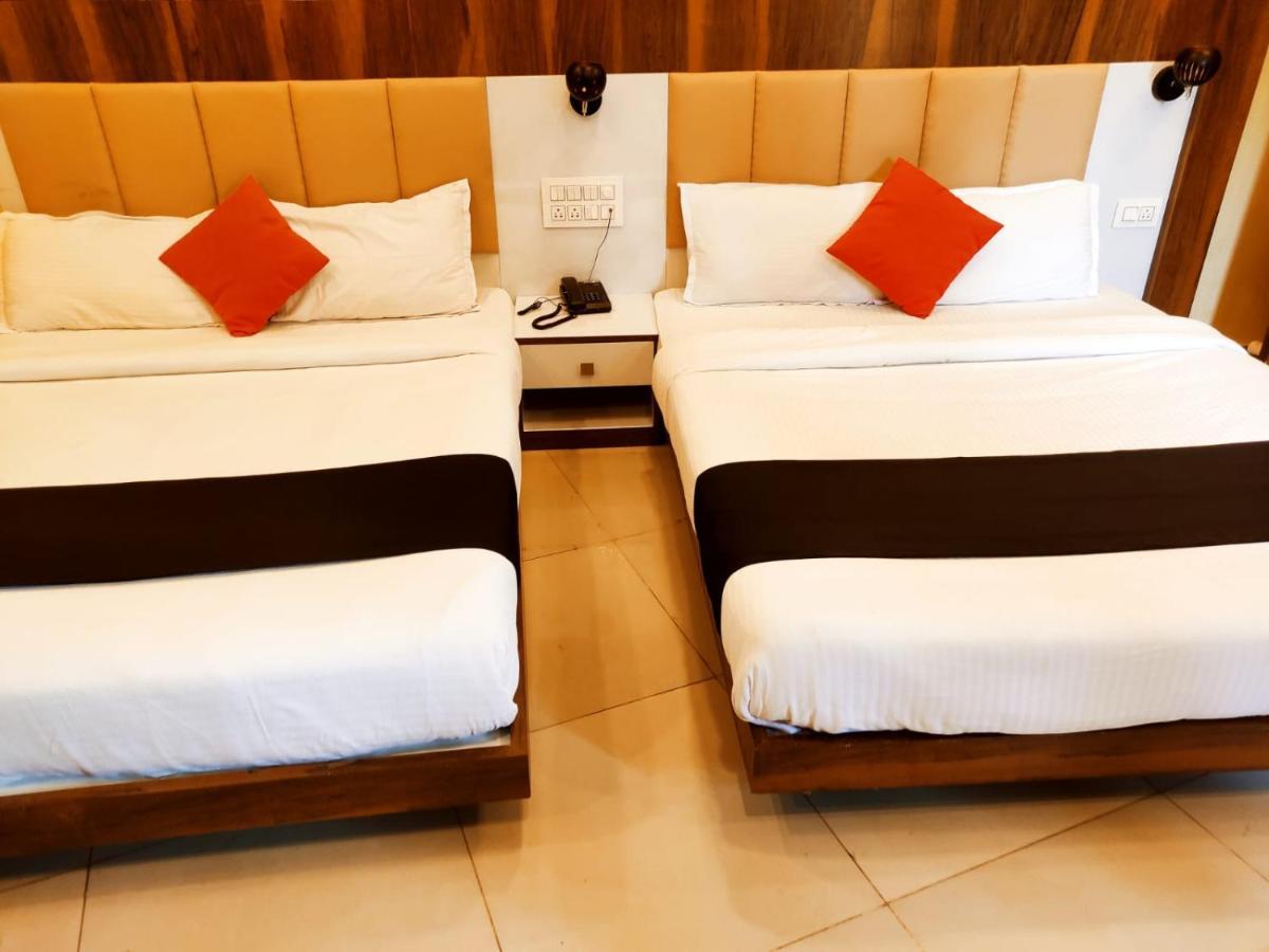 Hotel Keerthana Puttur Puttur  Exteriör bild